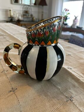 MacKenzie Childs 1983 VTG
Hand painted 'Mrs Hunt' Striped Glass Creamer Pitcher
